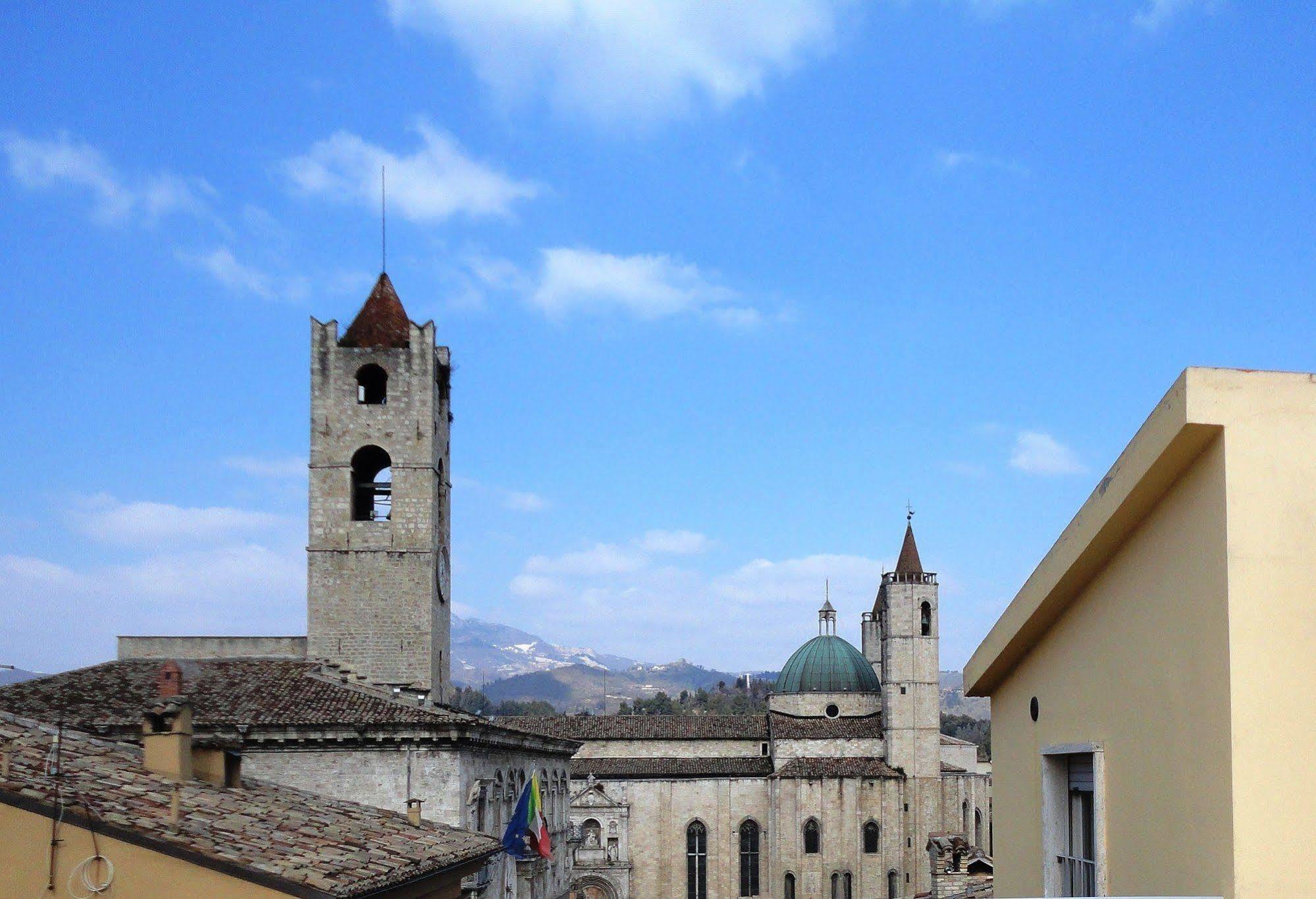 Apartmán Dietro Piazza Ascoli Piceno Exteriér fotografie